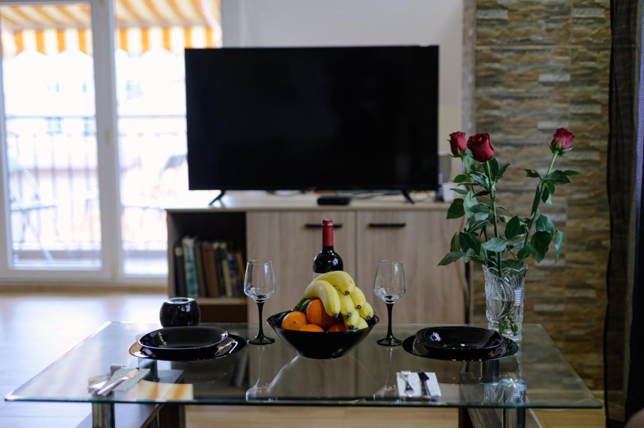 Cozy & Delightful Apart & Aubg & Free Garage Parking Blagoevgrad Bagian luar foto