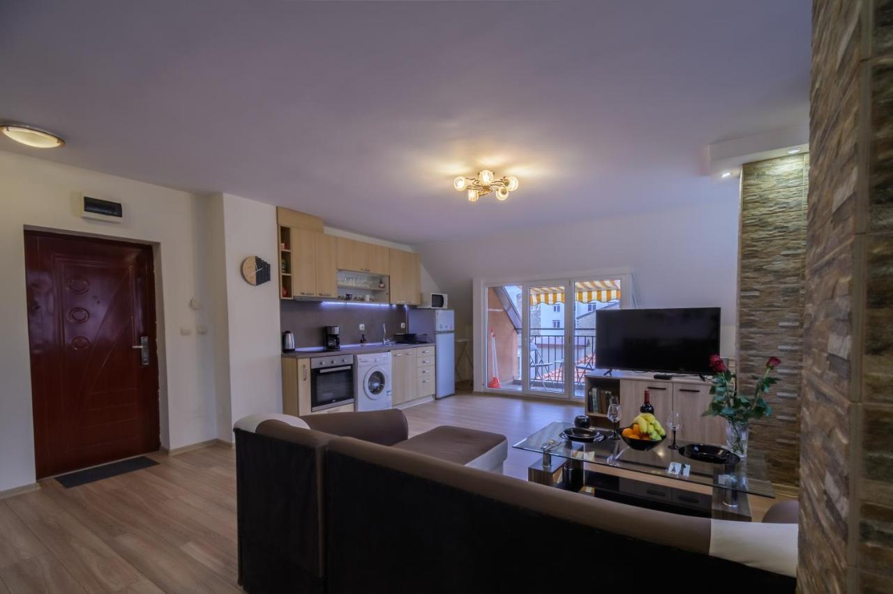 Cozy & Delightful Apart & Aubg & Free Garage Parking Blagoevgrad Bagian luar foto