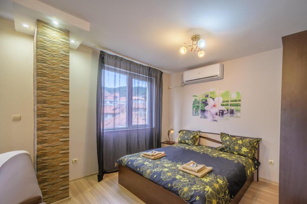 Cozy & Delightful Apart & Aubg & Free Garage Parking Blagoevgrad Bagian luar foto